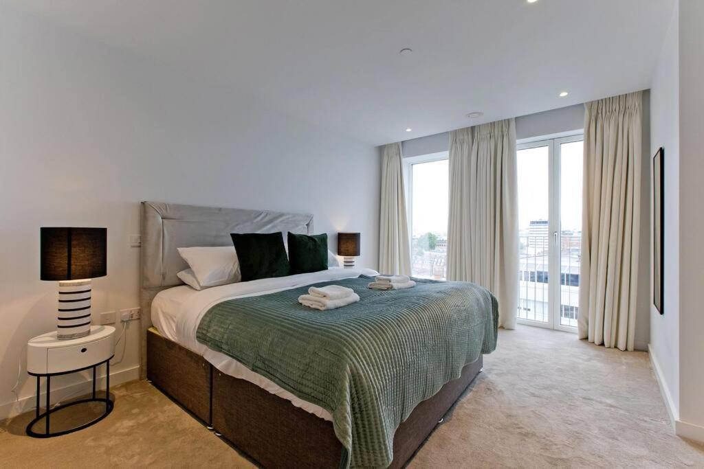 Kings Cross 2 Bed With City Views, Ac, Balcony Apartman London Kültér fotó